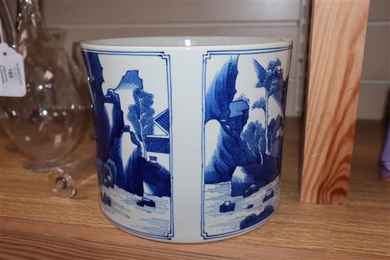 A Chinese blue and white brush pot diameter 20cm